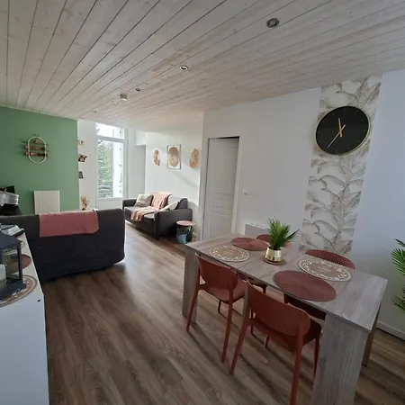 2 A 4 Personnes A L'oree De L'ouin Mauleon